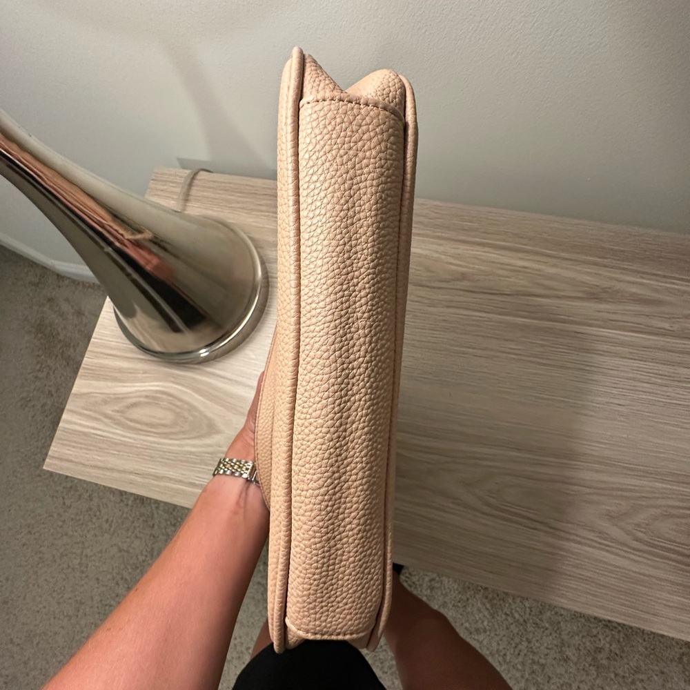 Nanette Lepore Beige/pale pink pebbled vegan Leather purse - Picture 5 of 7
